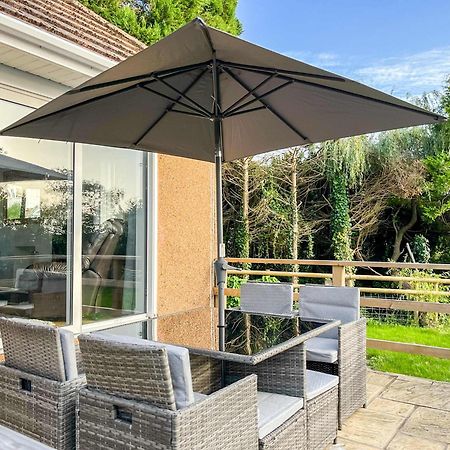 The Lockett Wonderful Large Bungalow Plympton, Plymouth Free Parking By Staystaycations Екстериор снимка