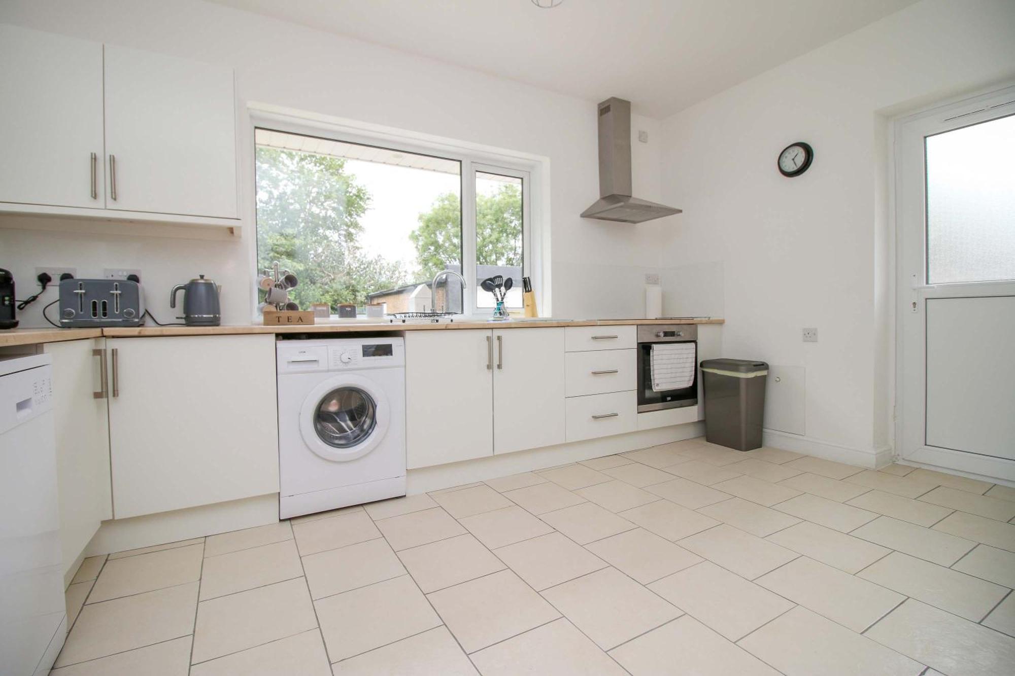 The Lockett Wonderful Large Bungalow Plympton, Plymouth Free Parking By Staystaycations Екстериор снимка